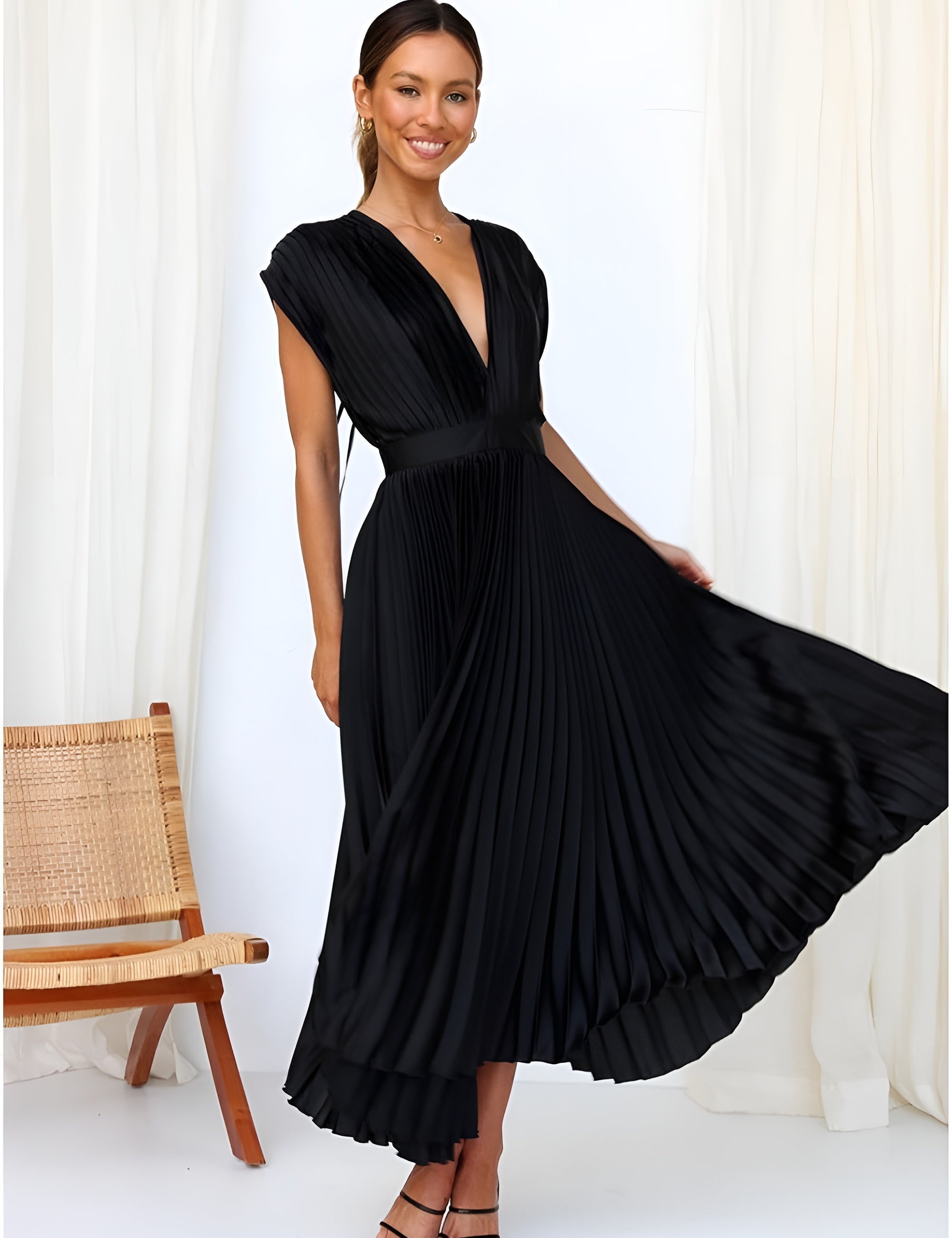 Selina | Vestito senza maniche con pieghe e zip