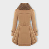 Ema - Cappotto Elegante con Pelliccia