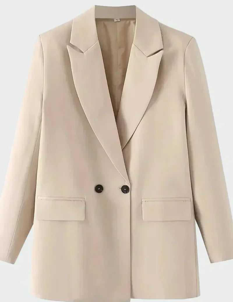 Cappotto Oversized con Linea Moderna