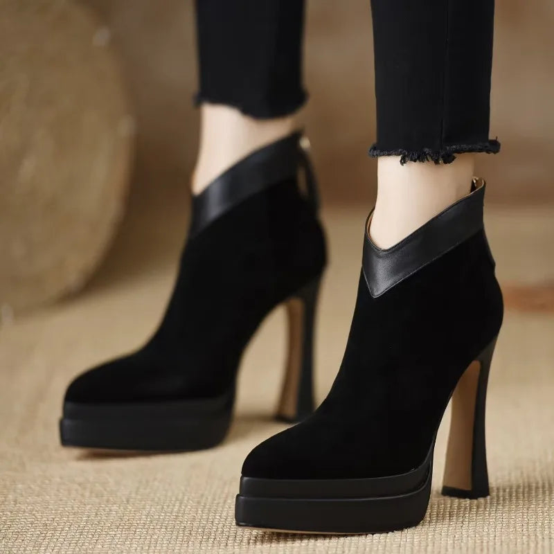 Dora - Stivali con stile moderno, comfort e attitudine