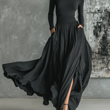 Marion | Completo Nero con Collo Alto & Gonna Plissettata Fluida